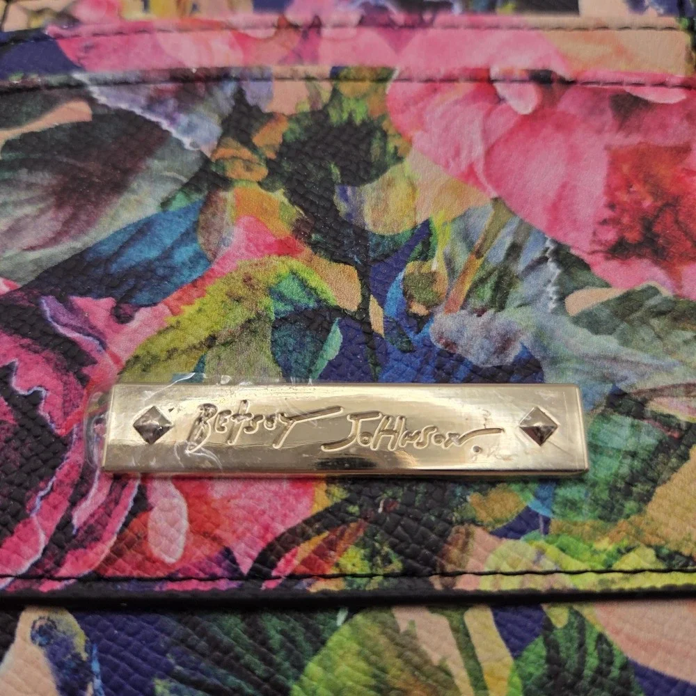 Betsey‎ Johnson Floral Card Holder Wallet Womens OS Pink Rose Gold Keychain Zip